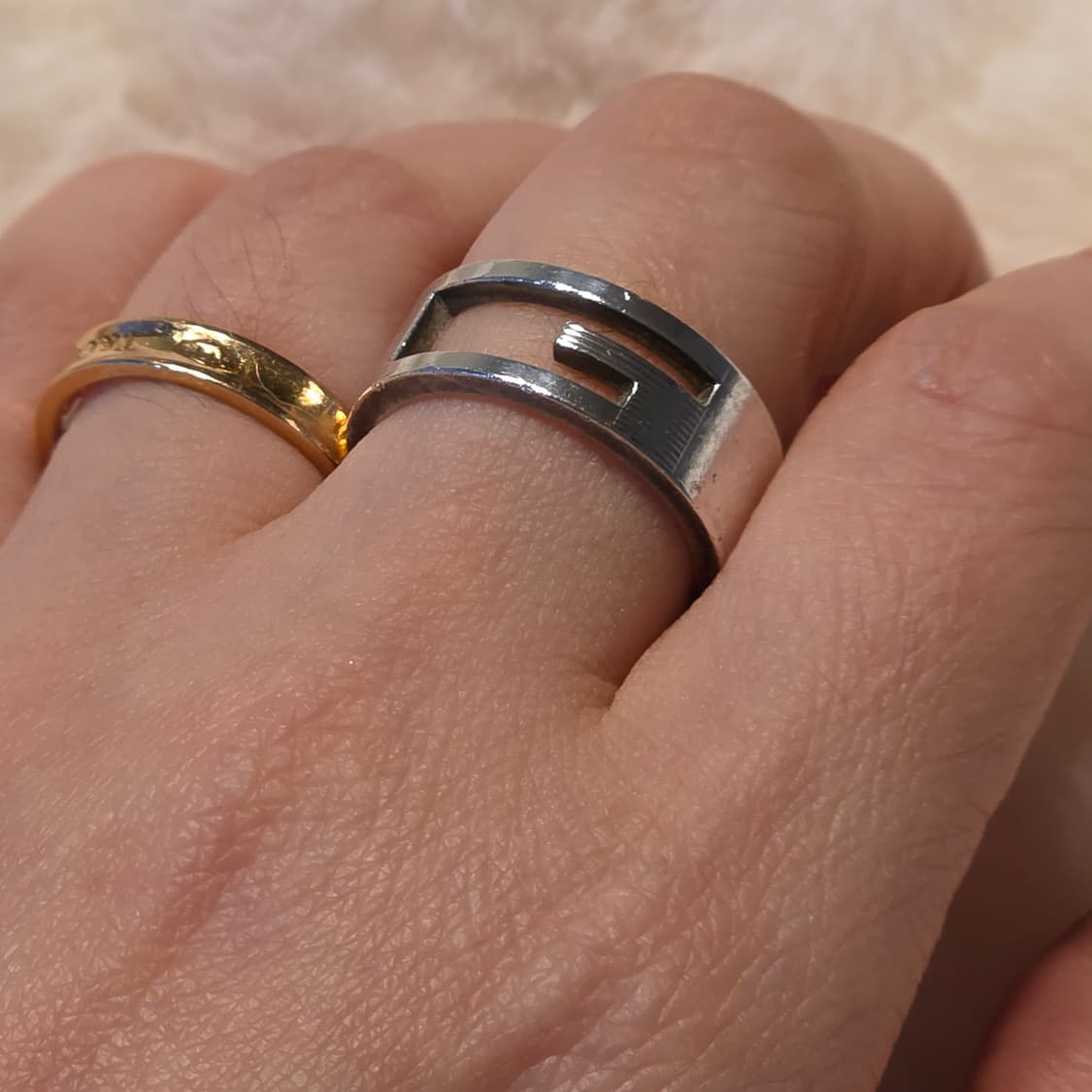 구찌 실버925 브랜디드 G 컷아웃 반지(16호) 상품이미지6