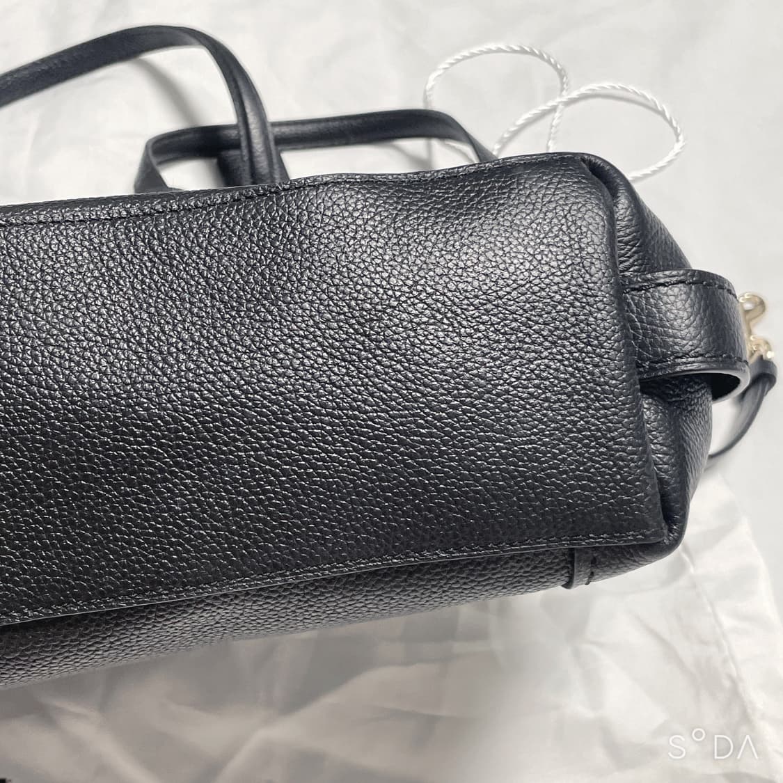 코치 블랙 숄더백 상품이미지5