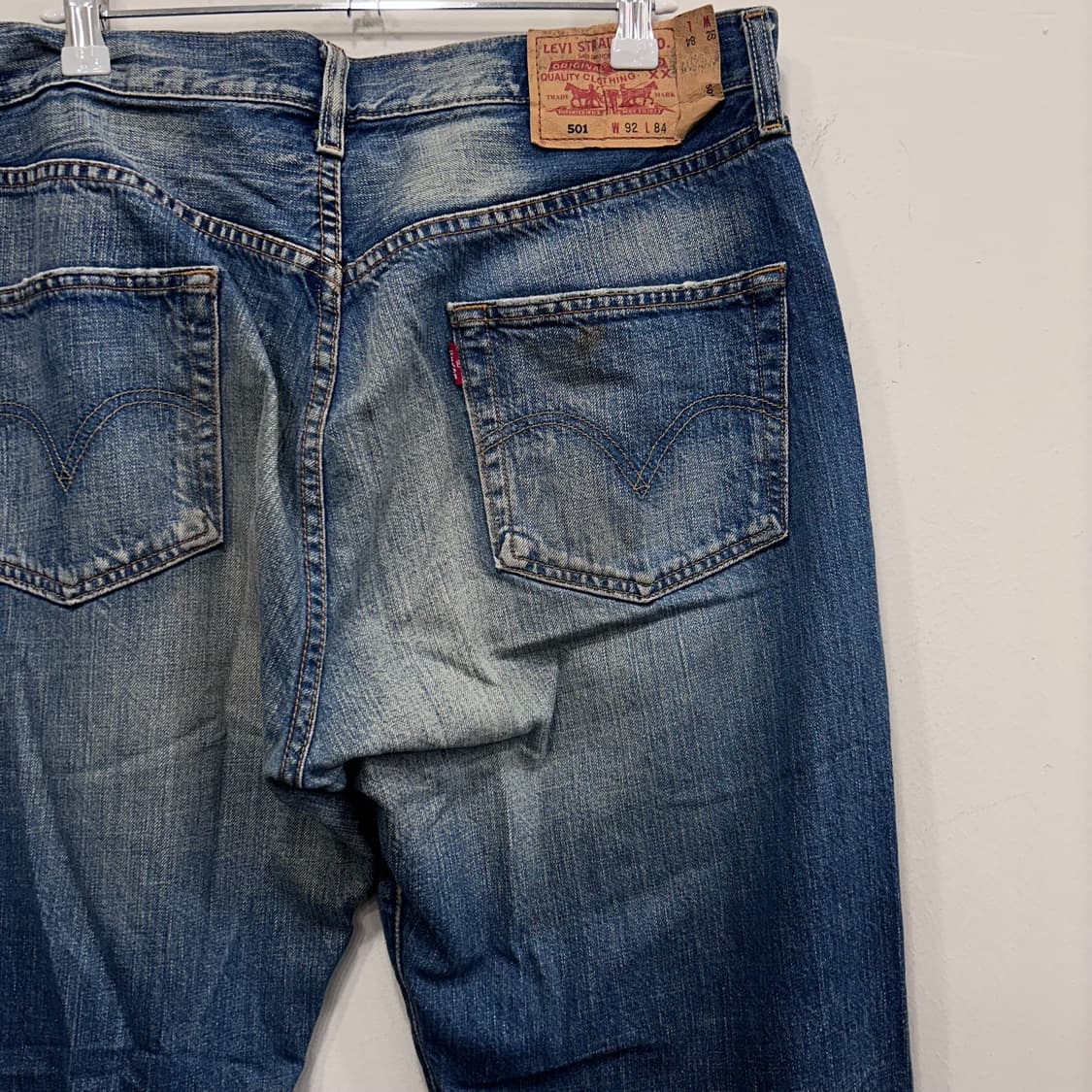 리바이스 501 페이퍼택 레귤러핏 데님팬츠 상품이미지1