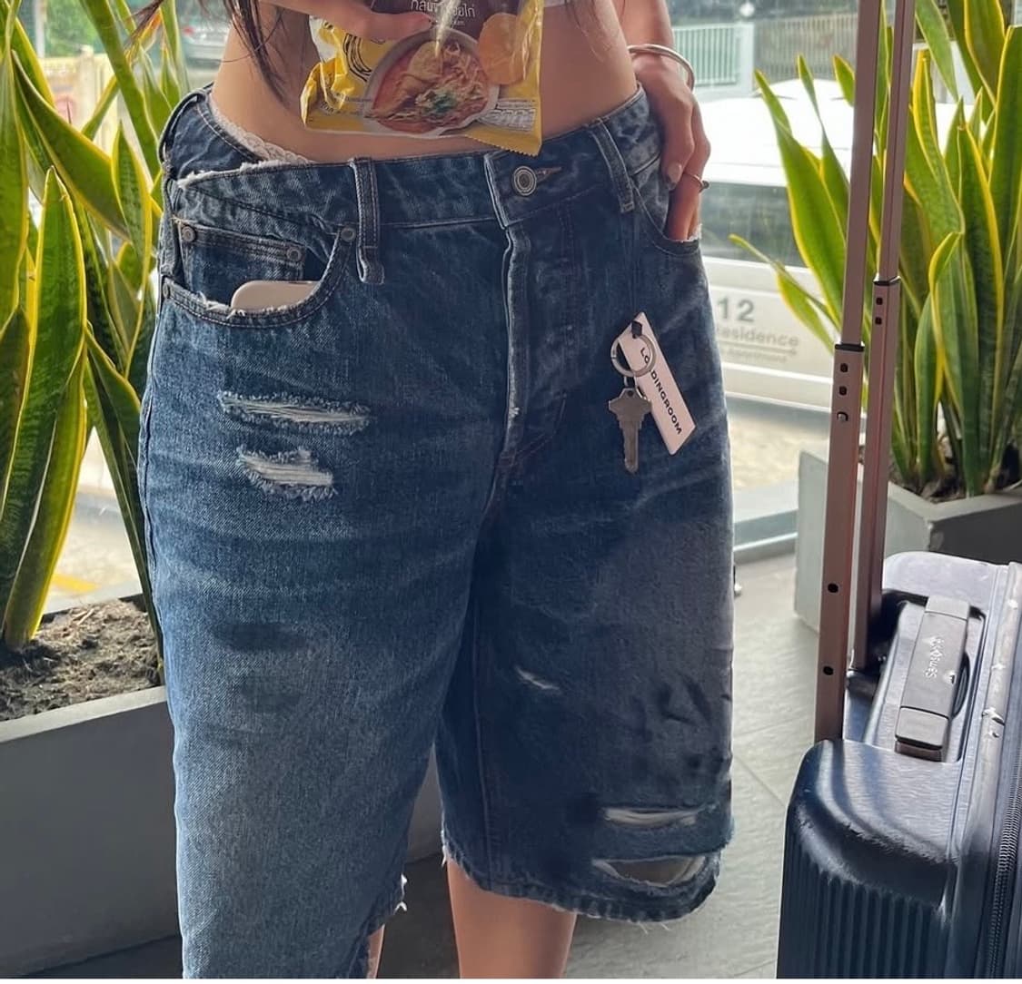 로딩룸 쇼츠 DIRTY DENIM SHORTS (BLUE) 상품이미지1