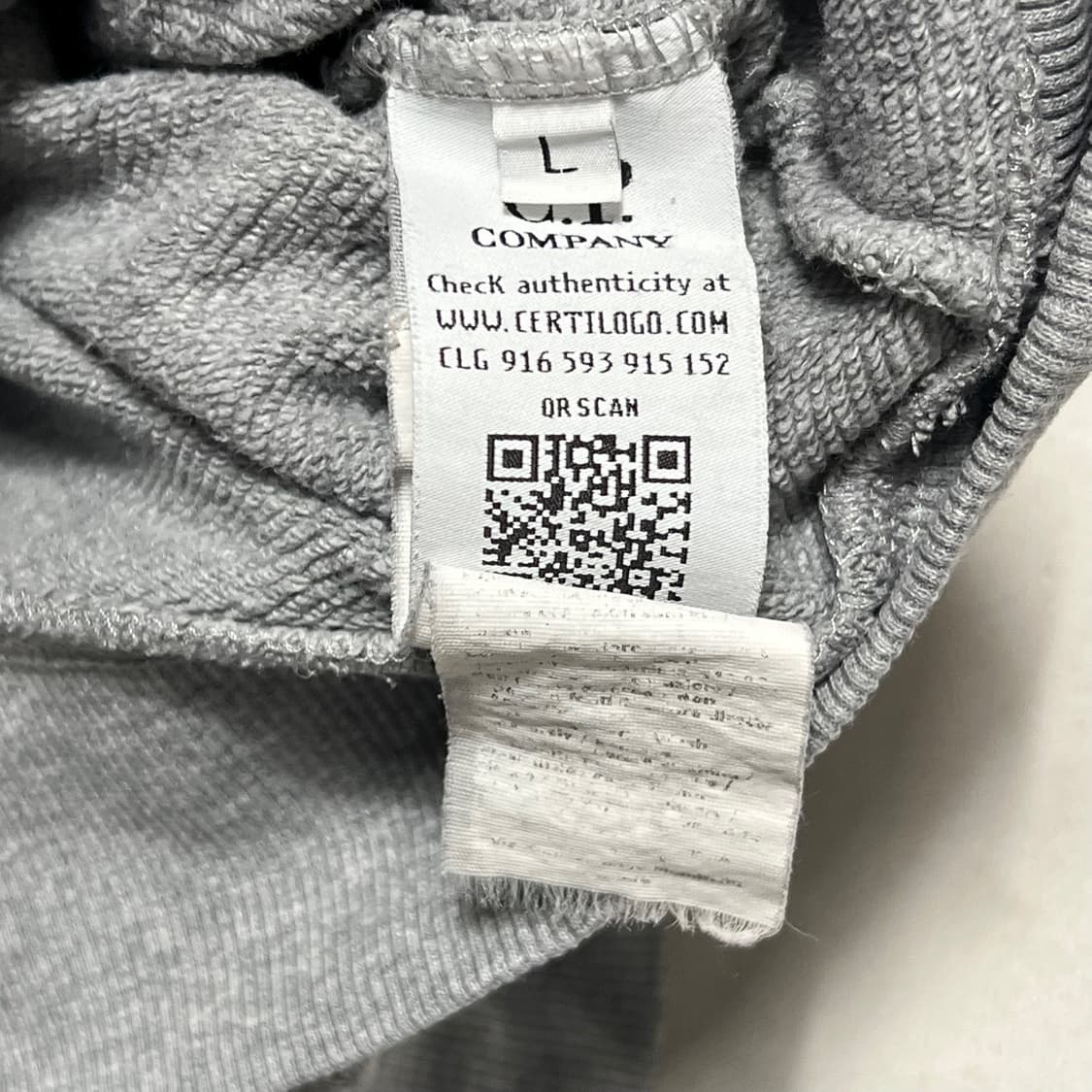 L C.P컴퍼니 라운드넥 렌즈 맨투맨 상품이미지4