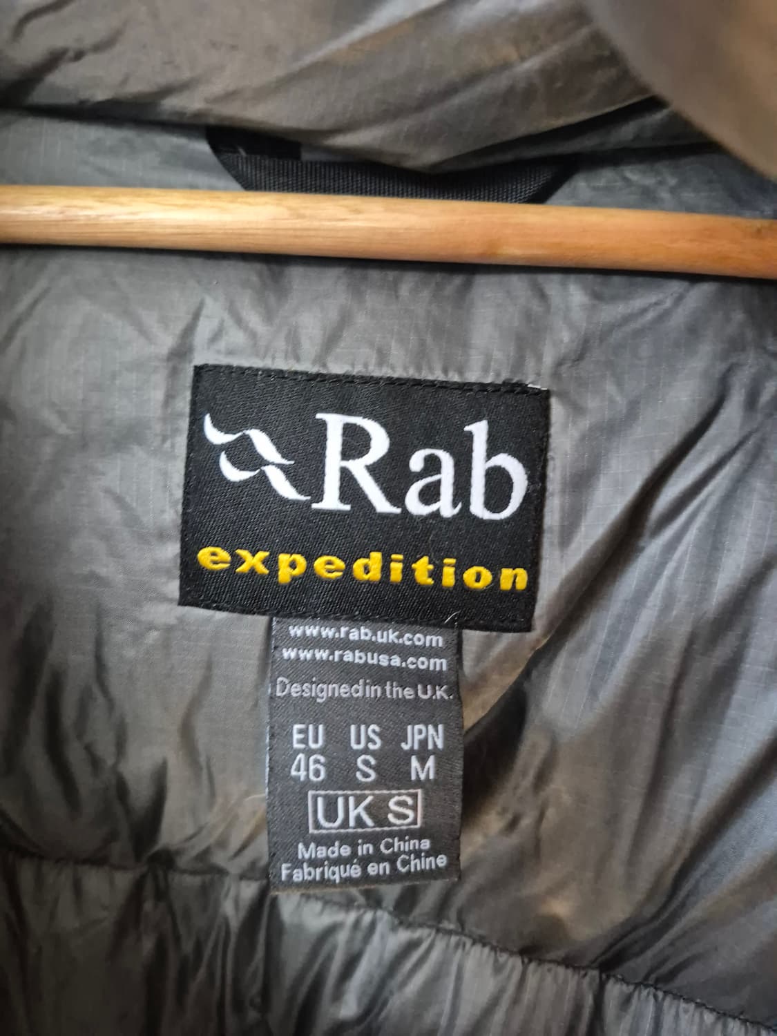 Rab 랩 익스페디션 패딩입니다. S사이즈(실측 100-105) 상품이미지5