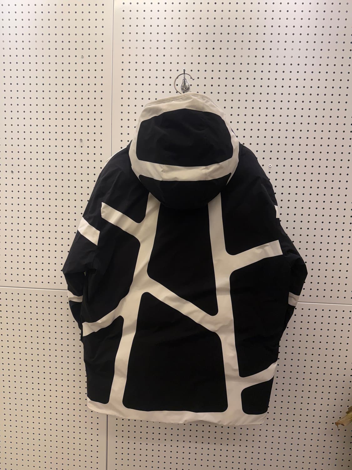 스파이더 블랙 화이트 그래픽 패딩 U216 상품이미지3