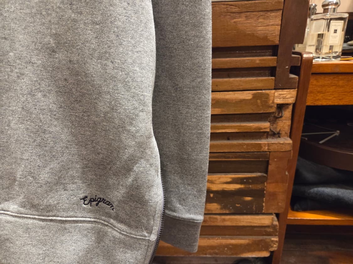 시리즈 스웻 상품이미지5