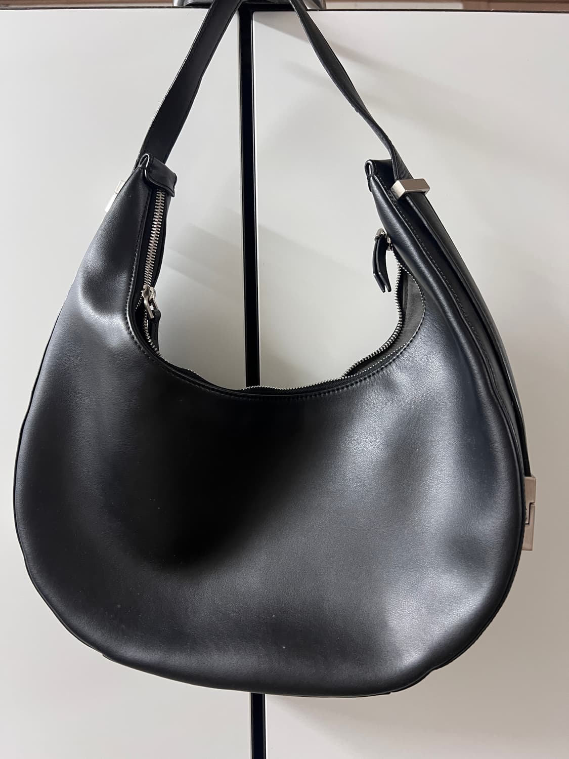 오소이 토니 호보백 블랙 toni hobo osoi 상품이미지2