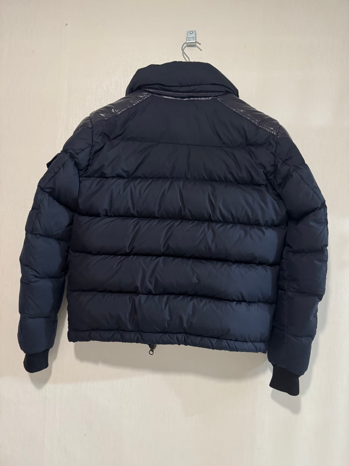 몽클레어 패딩 네이비 2사이즈  상품이미지2