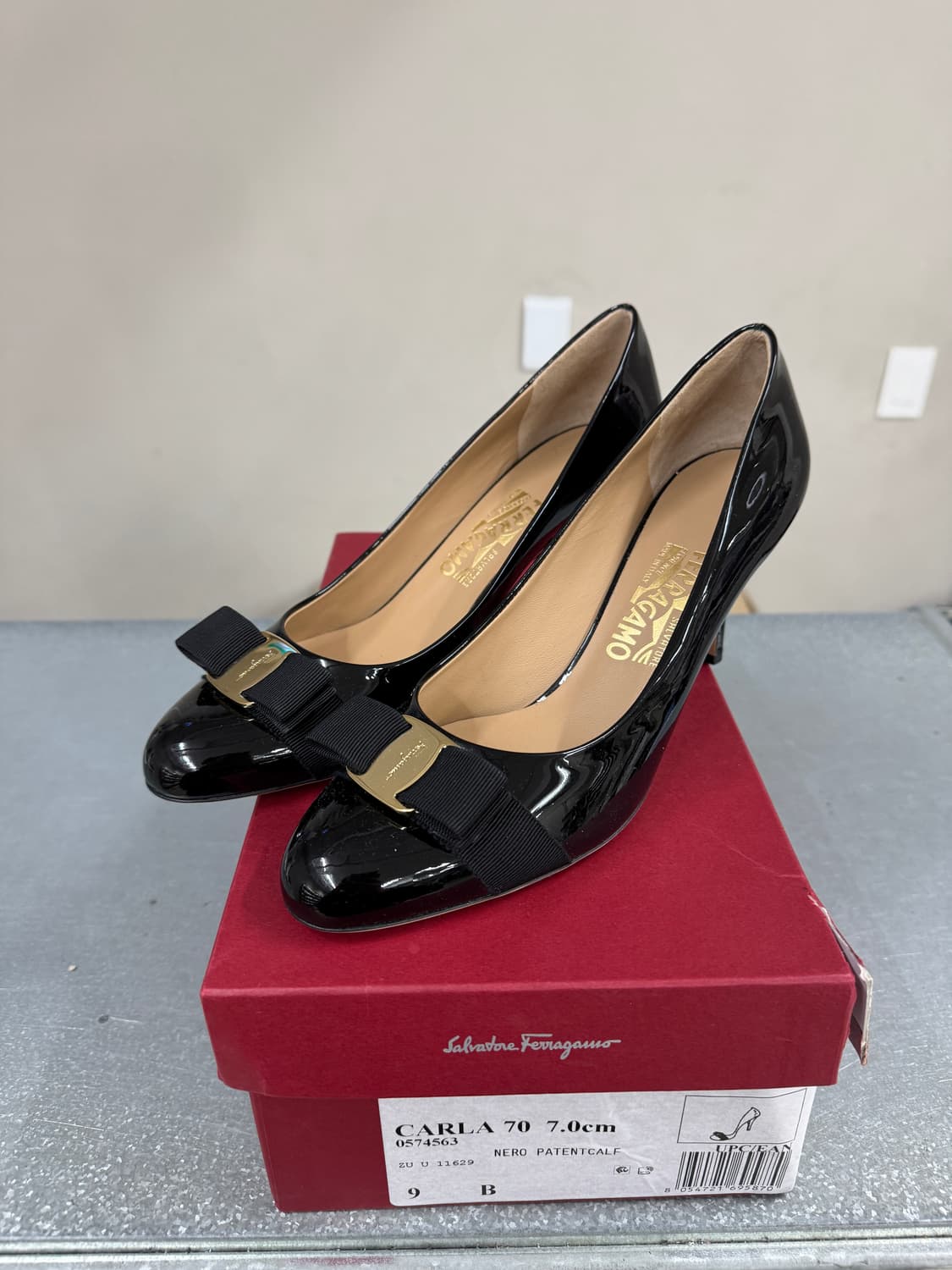 살바토레 페레가모 바라 펌프스 9(새상품) 상품이미지8