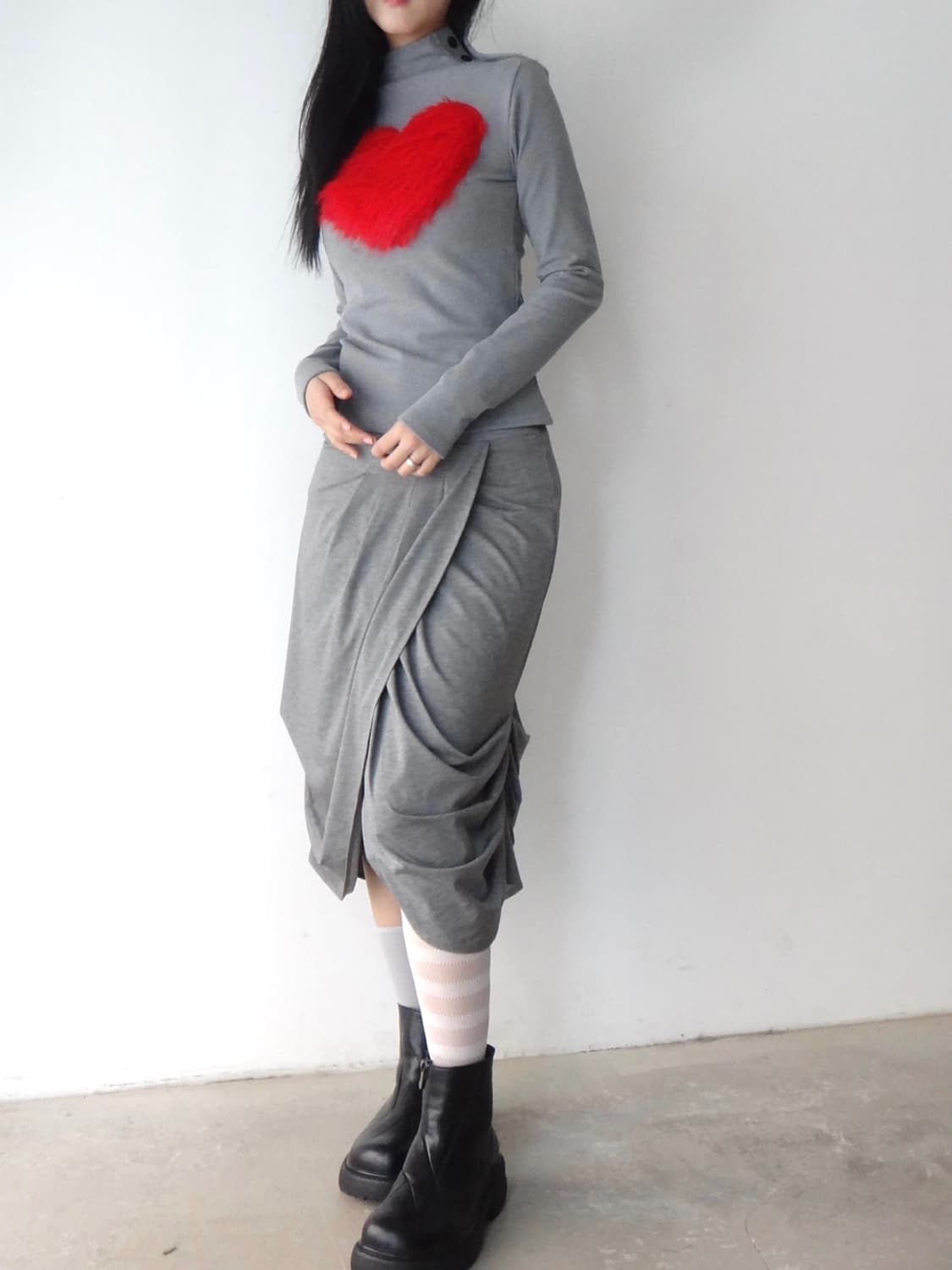Heart open slit top / grey 상품이미지5