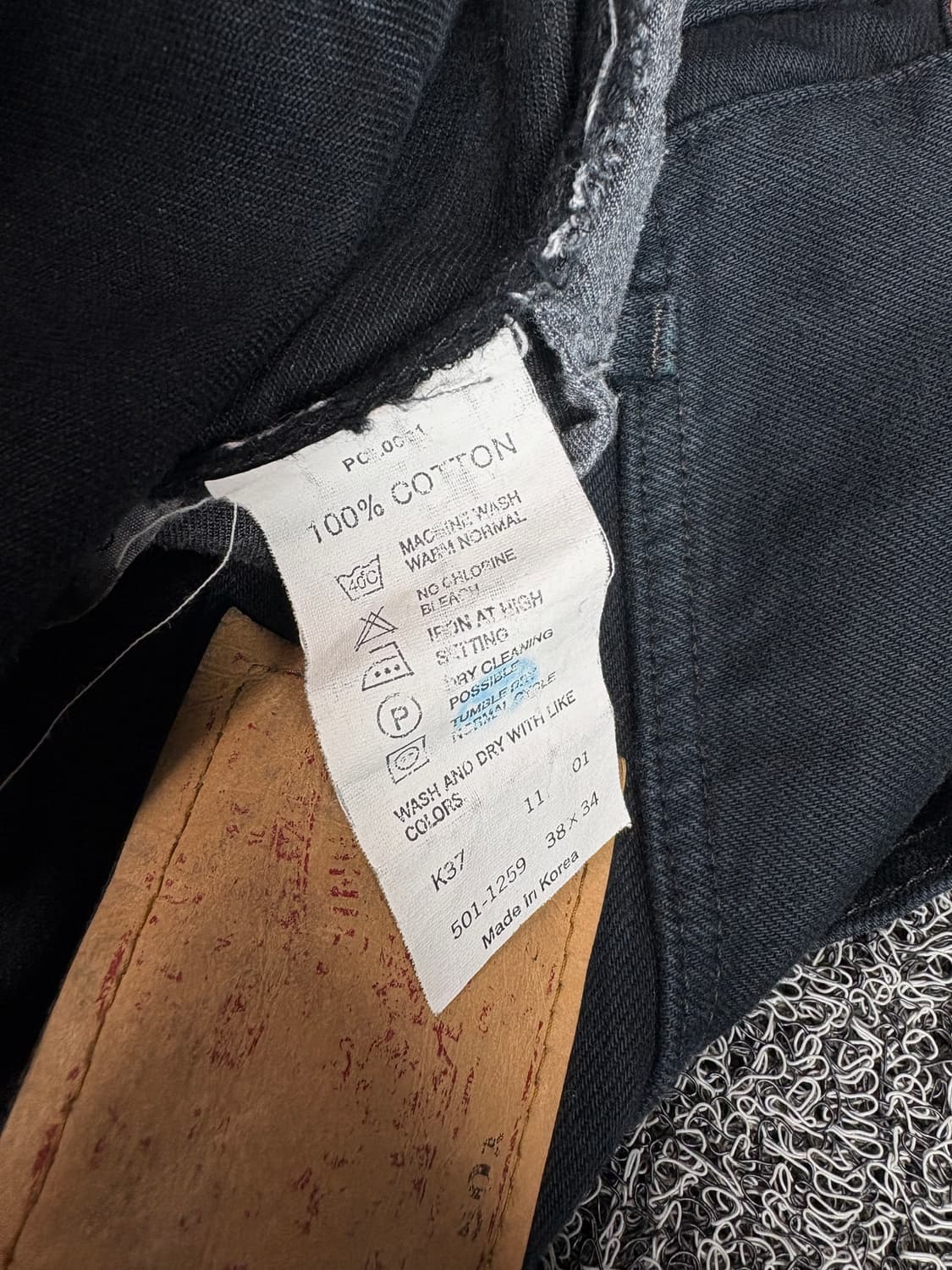 리바이스 501 오리지널 블랙 데님 팬츠 3303 상품이미지3