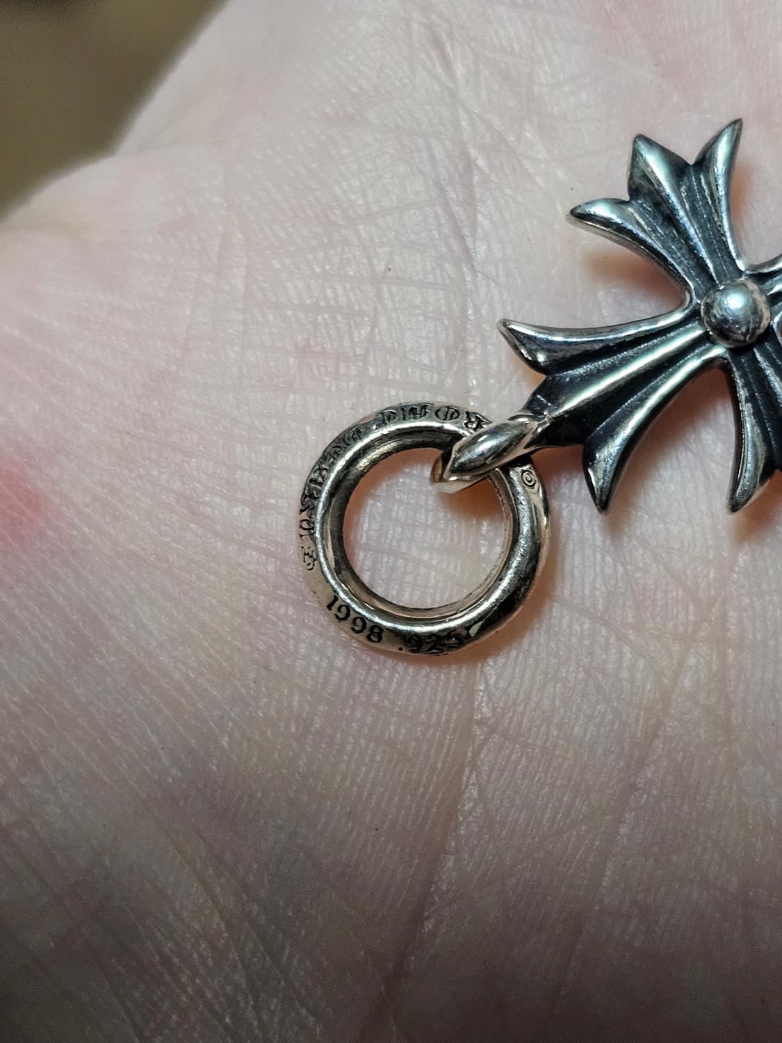 크롬하츠 타이니크로스 펜던트 상품이미지5