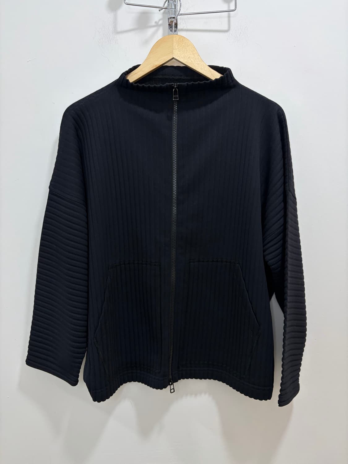 me ISSEY MIYAKE 플리츠 블랙 자켓 상품이미지5