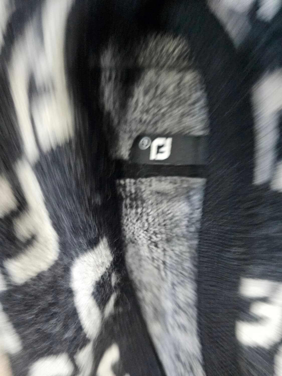 풋조이 FJ 패턴로고 풀오버 후드니트 상품이미지4