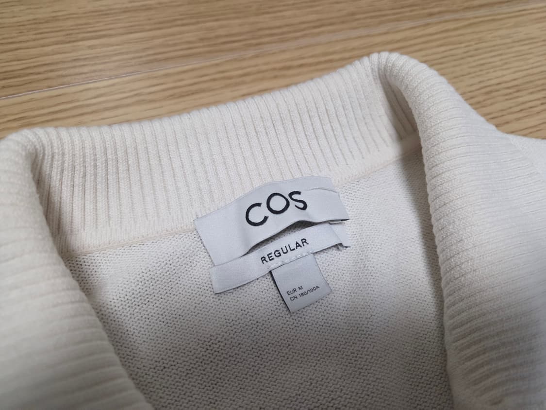 COS 오픈 카라 니트 롱슬리브 상품이미지4