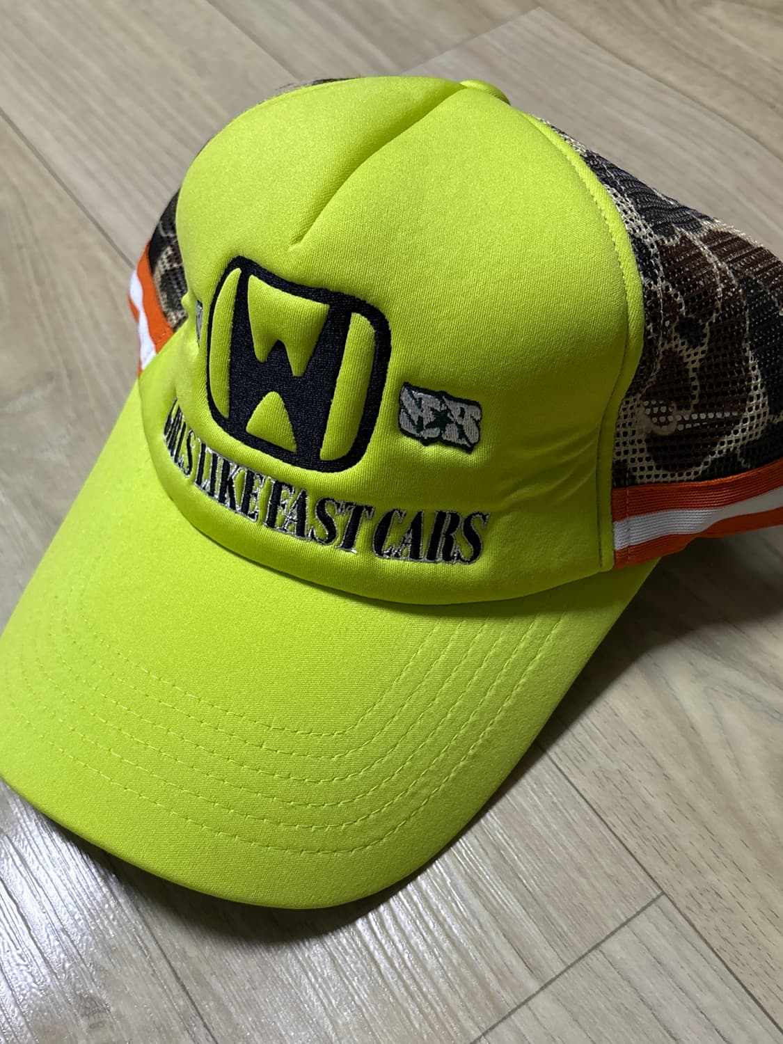 위캔더스 트러커 캡 상품이미지1