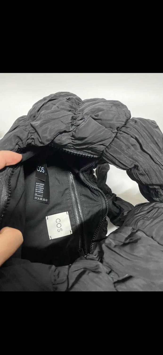 코스 리플 나일론 크로스바디백 블랙 상품이미지6