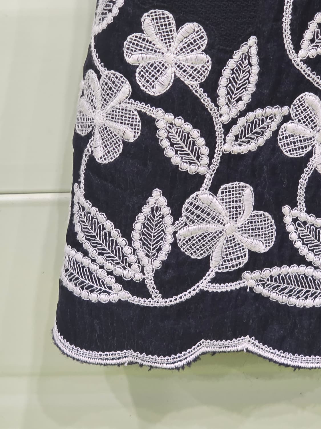 GIVY VID STOCKHOLM 플라워 자수 스커트 상품이미지4