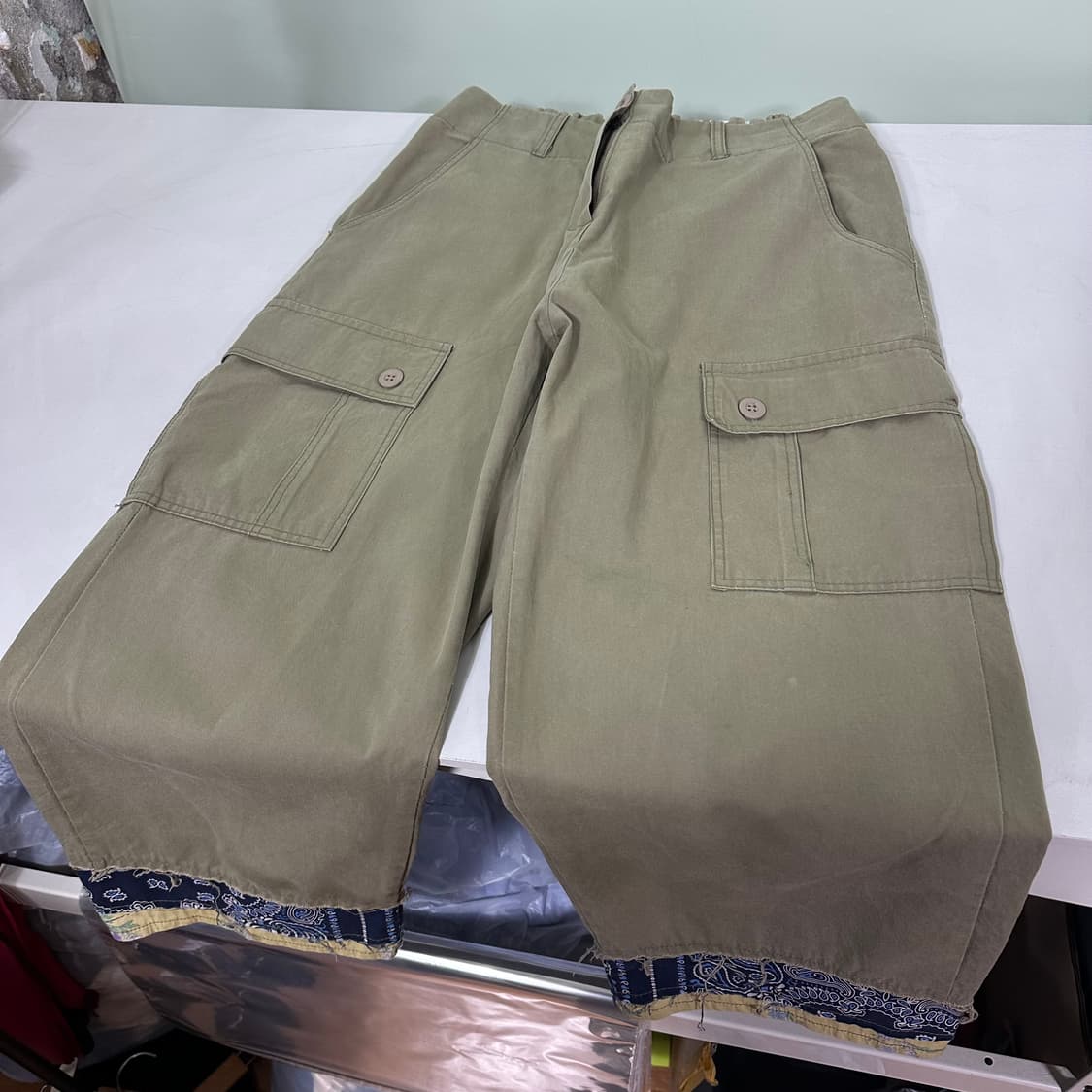 M VANTA 라이트카키 와이드핏 반다나포인트 9부 카보라팬츠 상품이미지2