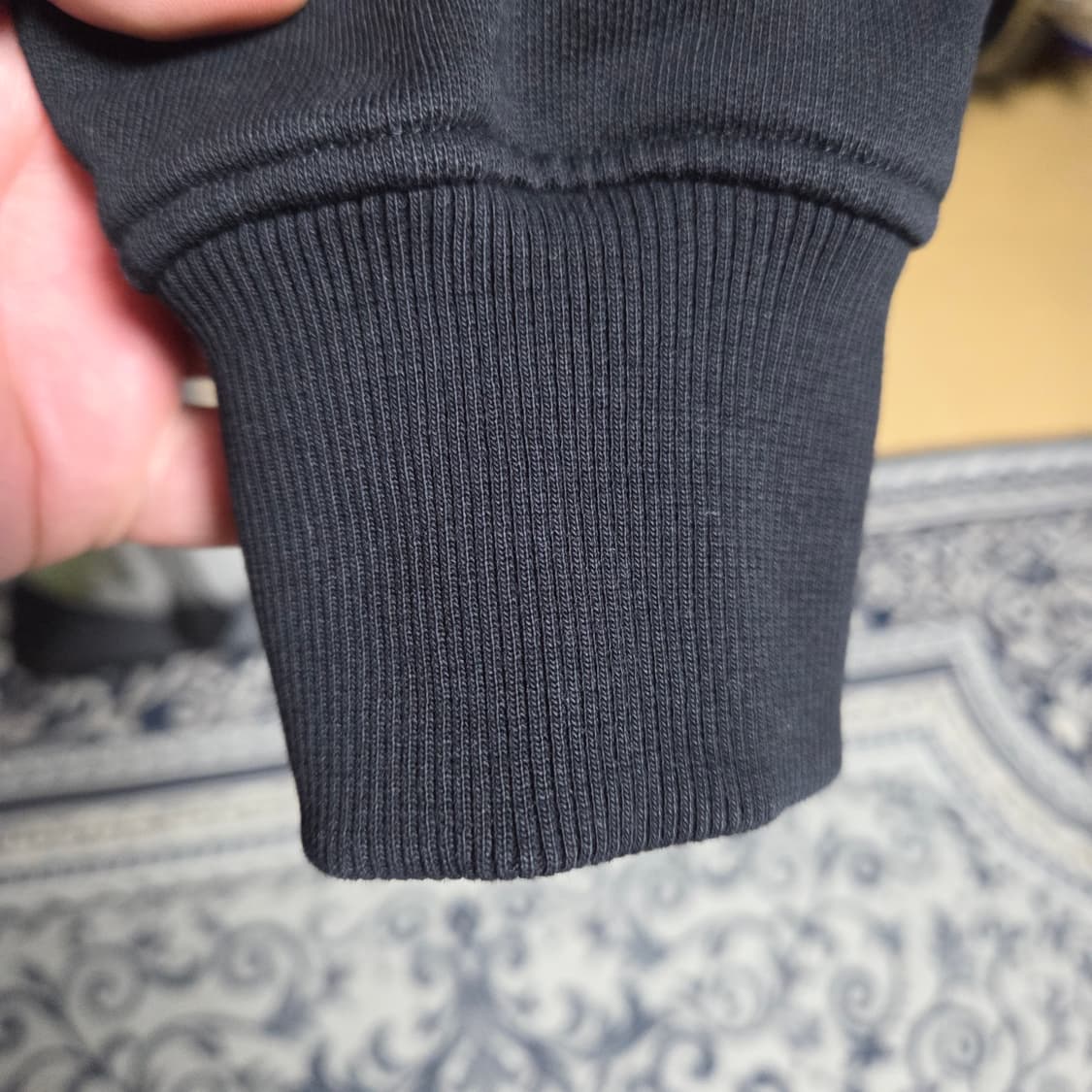 아미 하트로고 맨투맨 상품이미지5