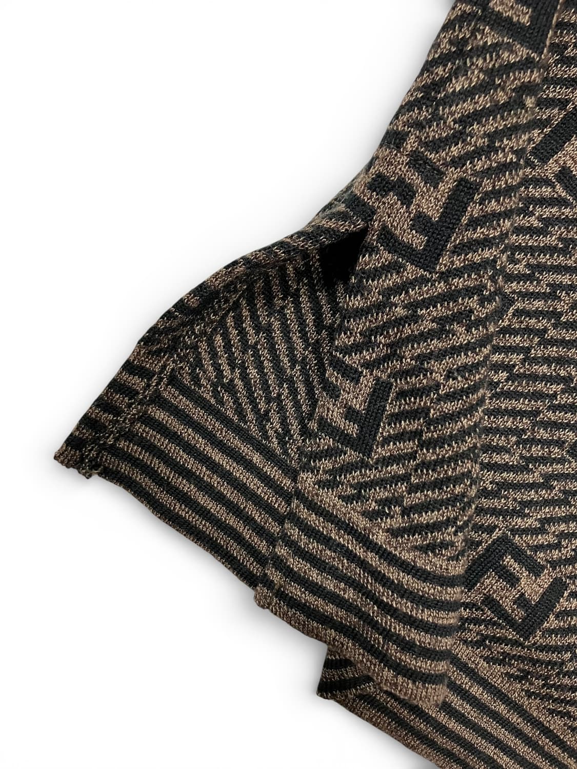 펜디 FF  로고 니트 L 상품이미지4