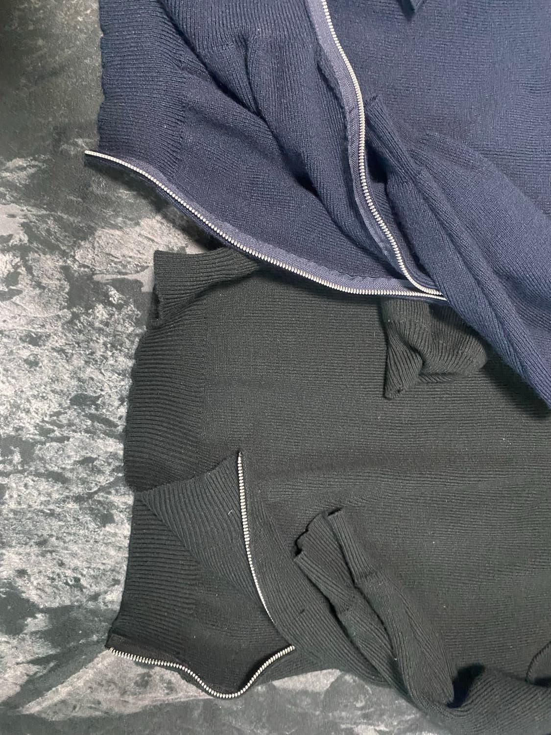 꼼데가르송 옴므 듀스 사이드 지퍼 브이넥 니트 상품이미지2