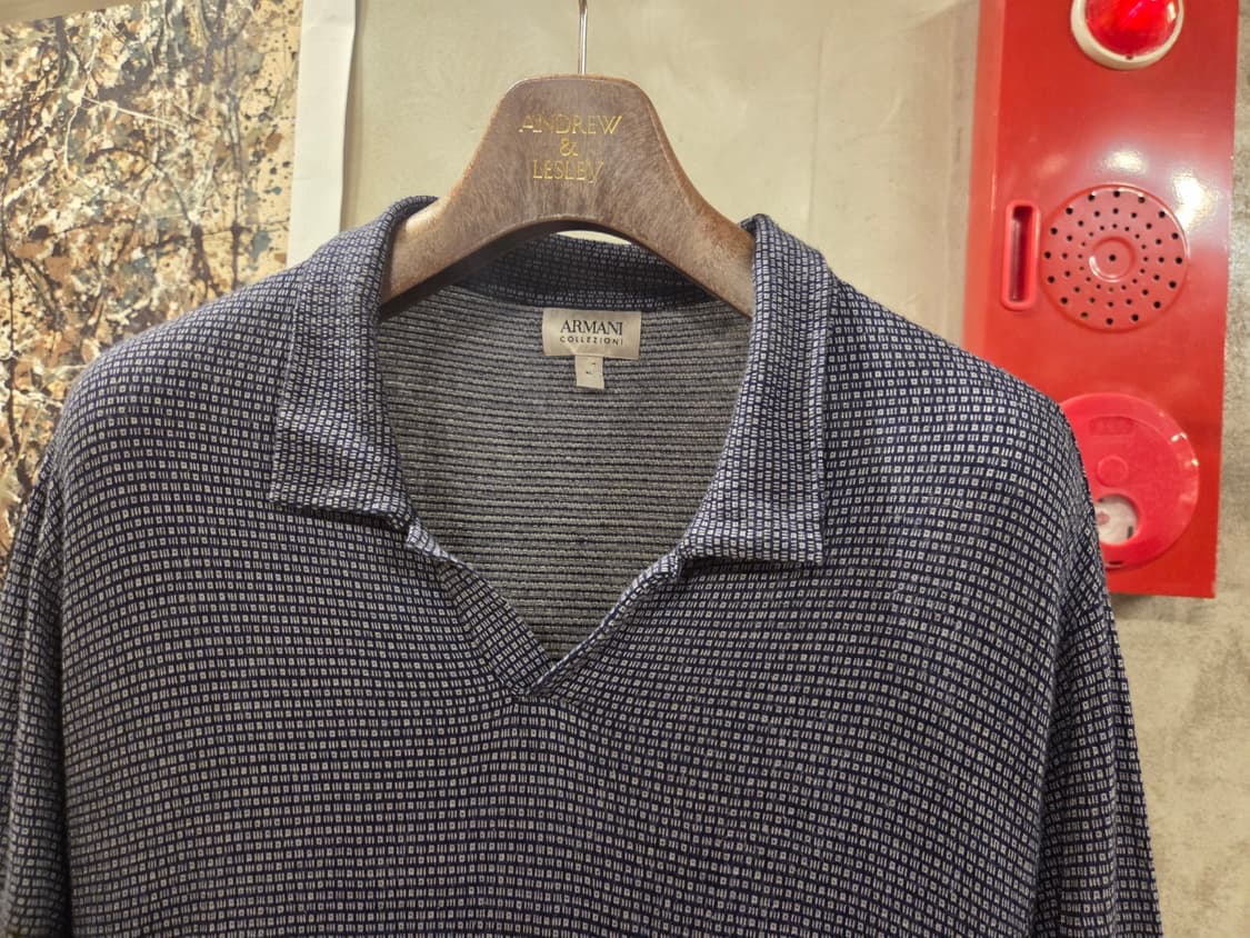 아르마니 꼴레지오니 오픈칼라넥 티셔츠 상품이미지2