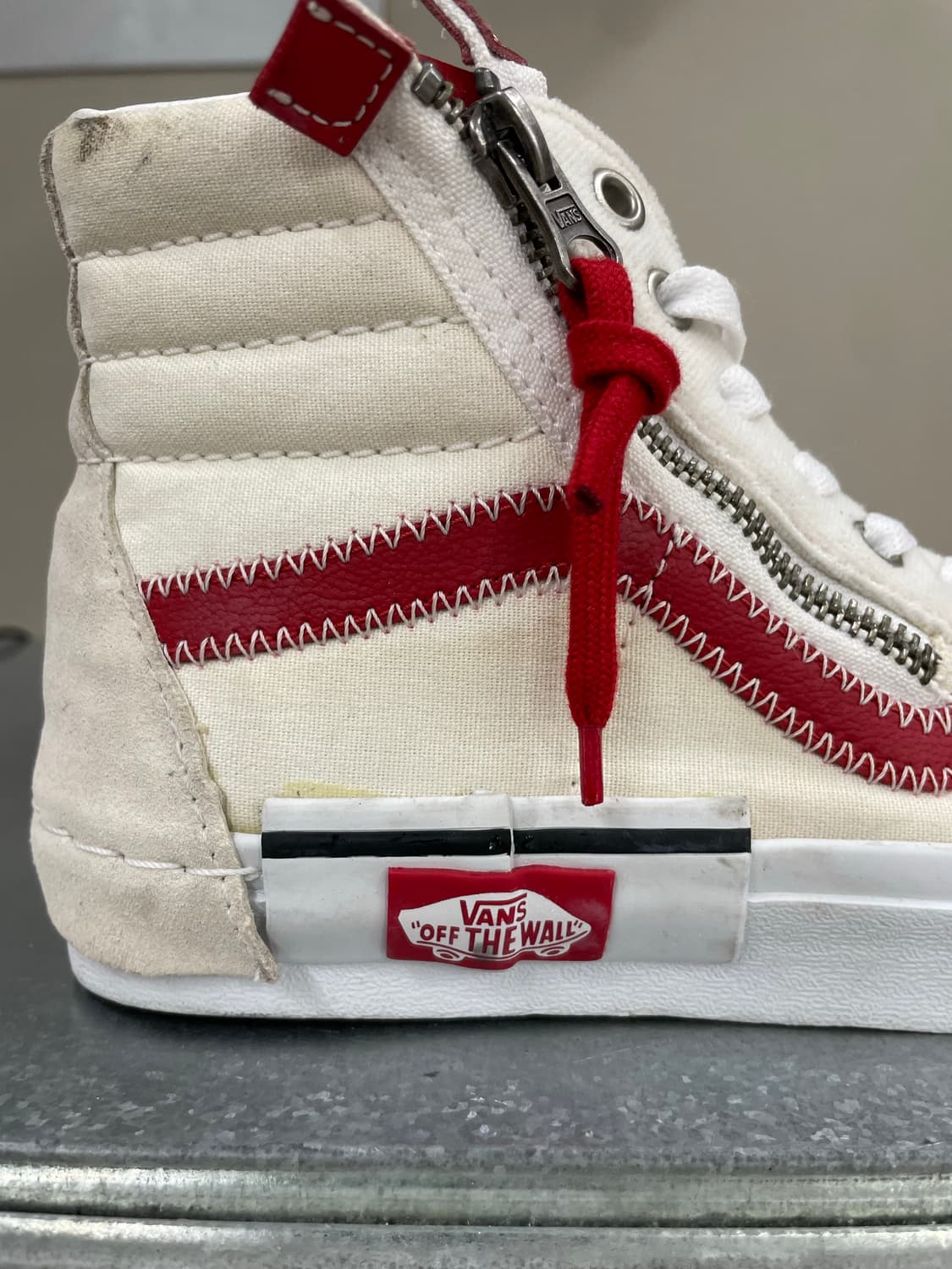 반스 SK8 하이 리이슈 캡 레이싱 레드 240 상품이미지9