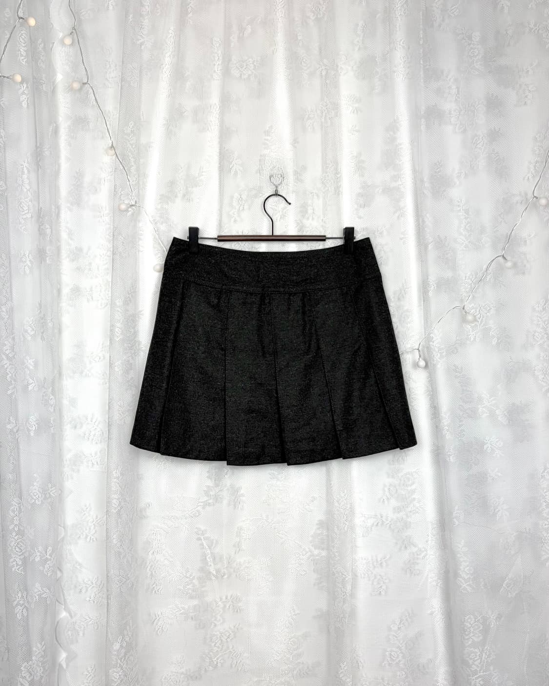 BURBERRY BLUE LABEL pleated wool skirt 상품이미지4