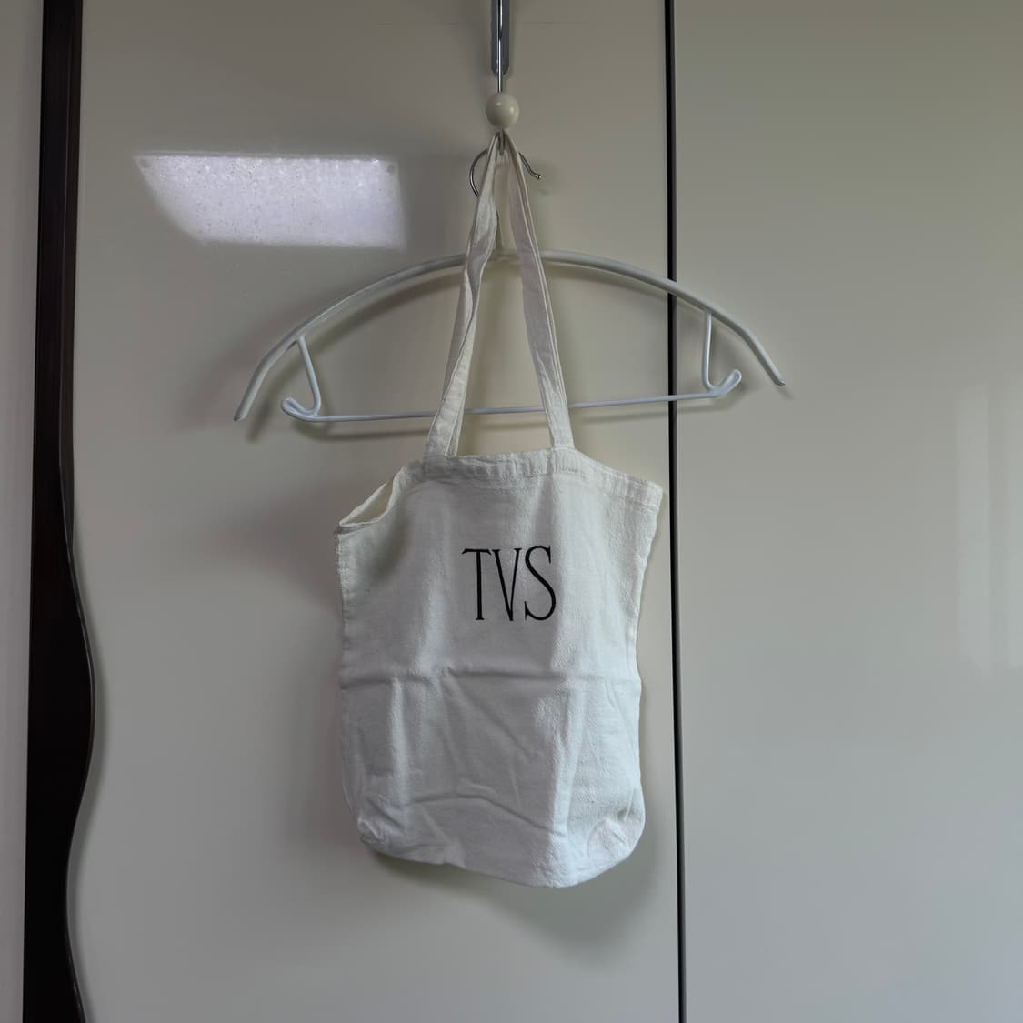 TVS 더빌리지샵 미니 패브릭 백 크림 상품이미지3