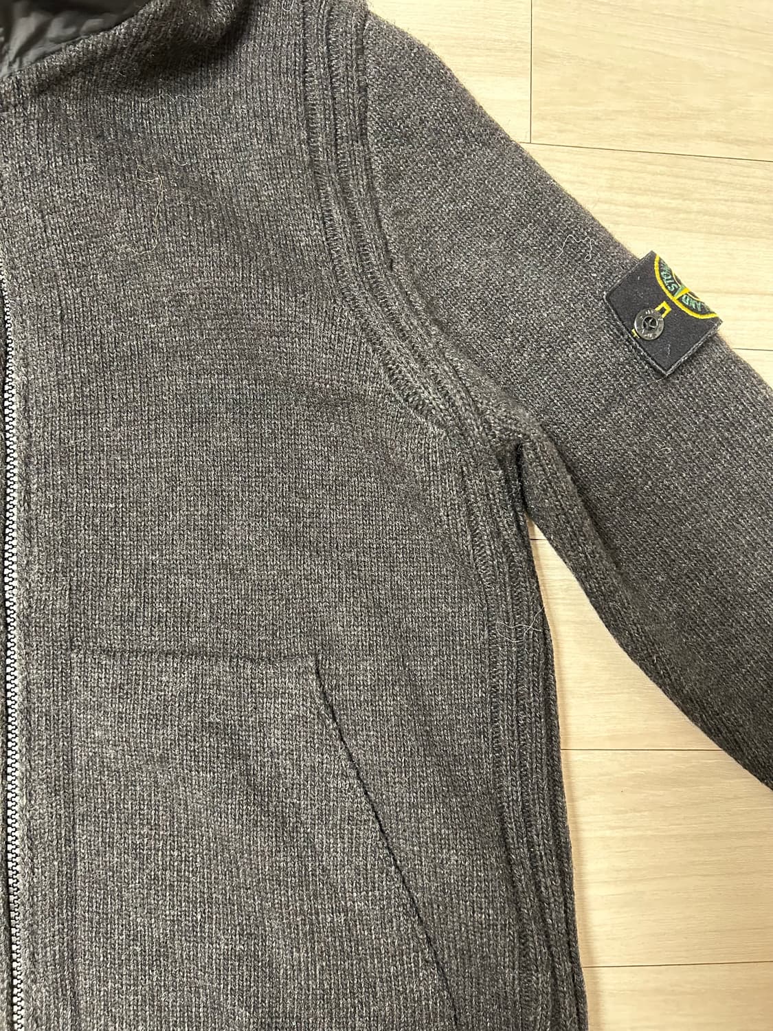 (S) 스톤아일랜드 와펜 코팅 후드집업 상품이미지5