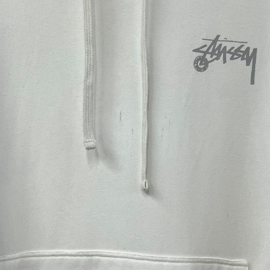 스투시 디자인스 백로고 화이트 후드티 상품이미지6