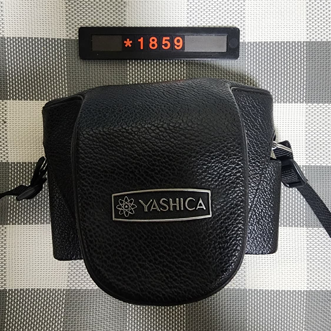 야시카 일렉트로 35 gsn 필름카메라 실버바디 케이스포함 상품이미지6