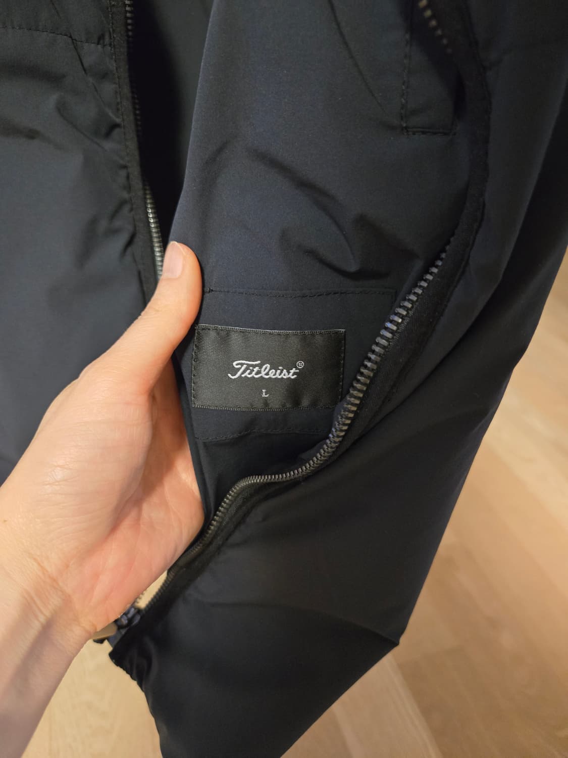 [L/100] 타이틀리스트 투어핏 남성 골프 패딩 조끼 상품이미지8