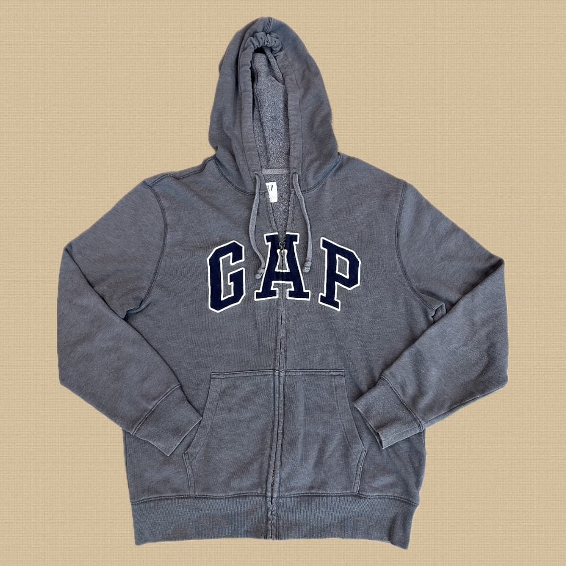 GAP 다크그레이 집업 상품이미지1