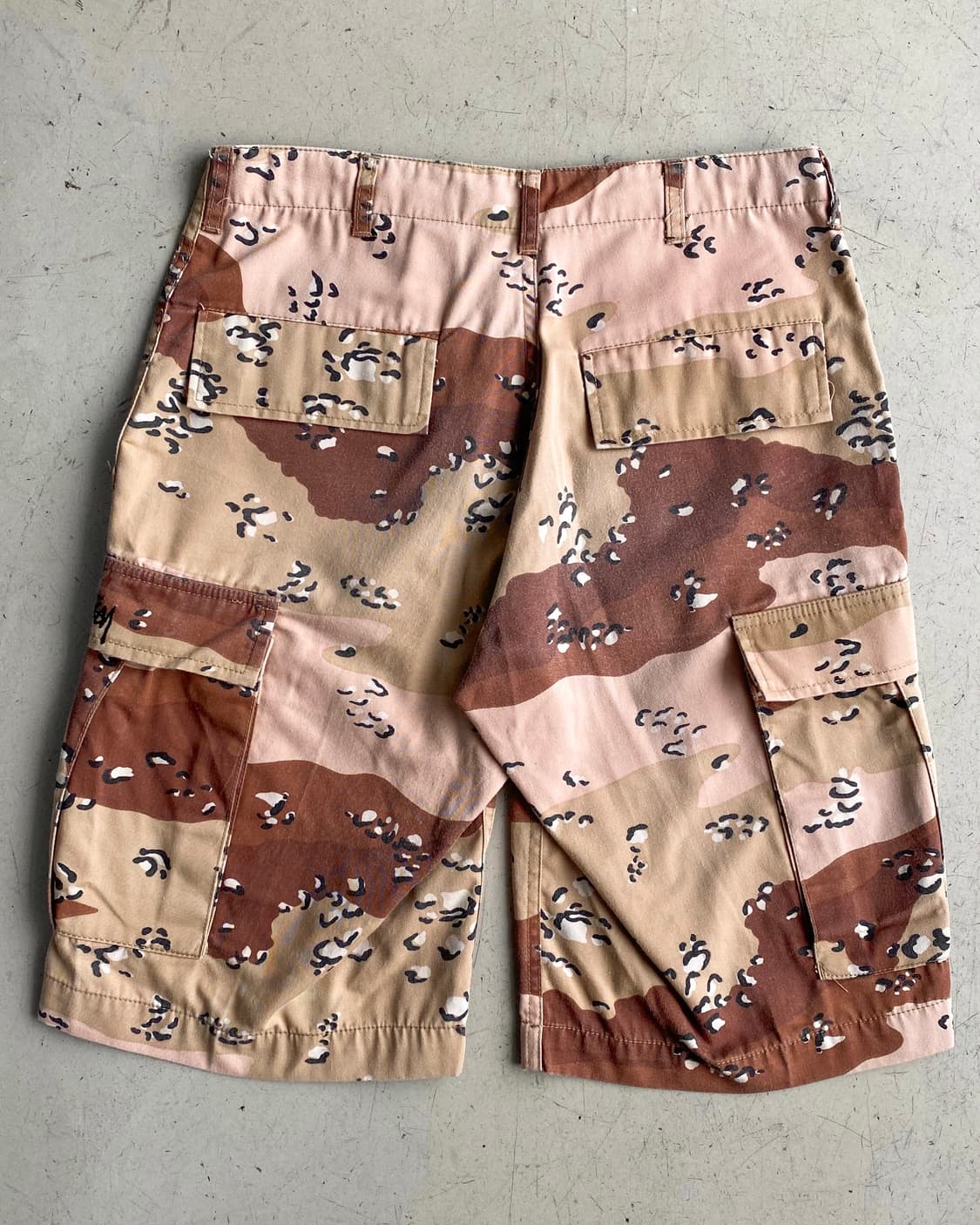 스투시 90‘s 스탁 로고 초코칩 카모 포켓 하프팬츠 상품이미지5