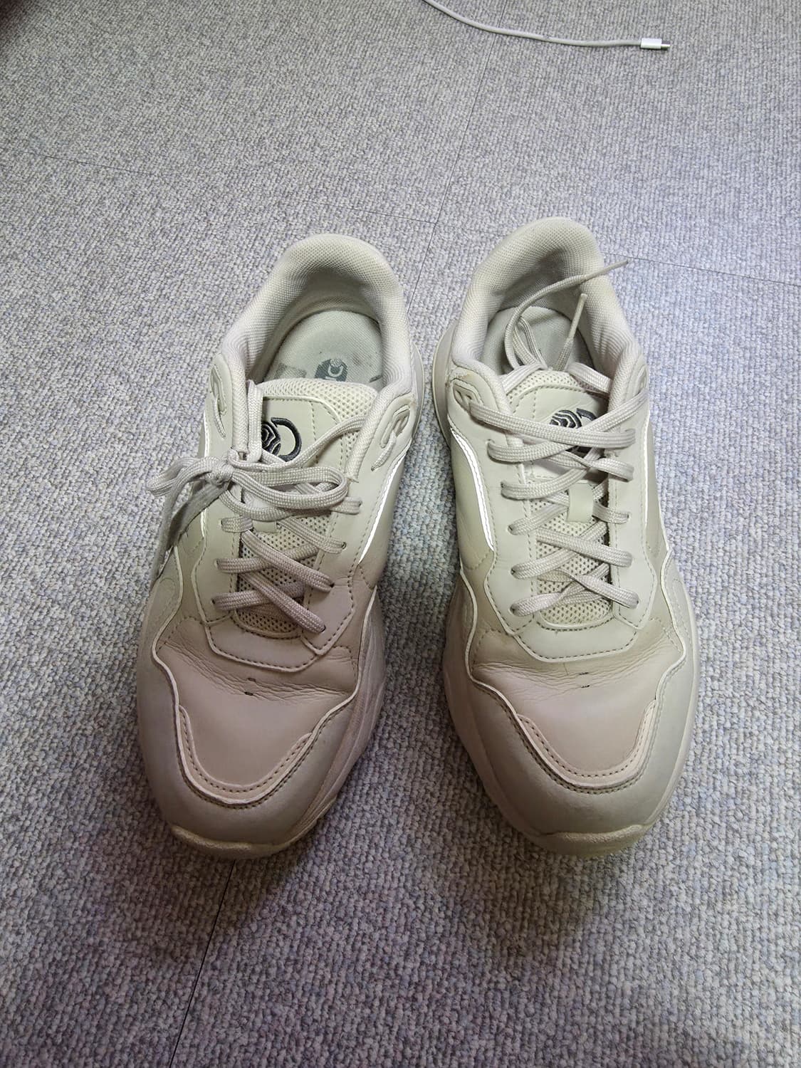 디스커버리 운동화 상품이미지1