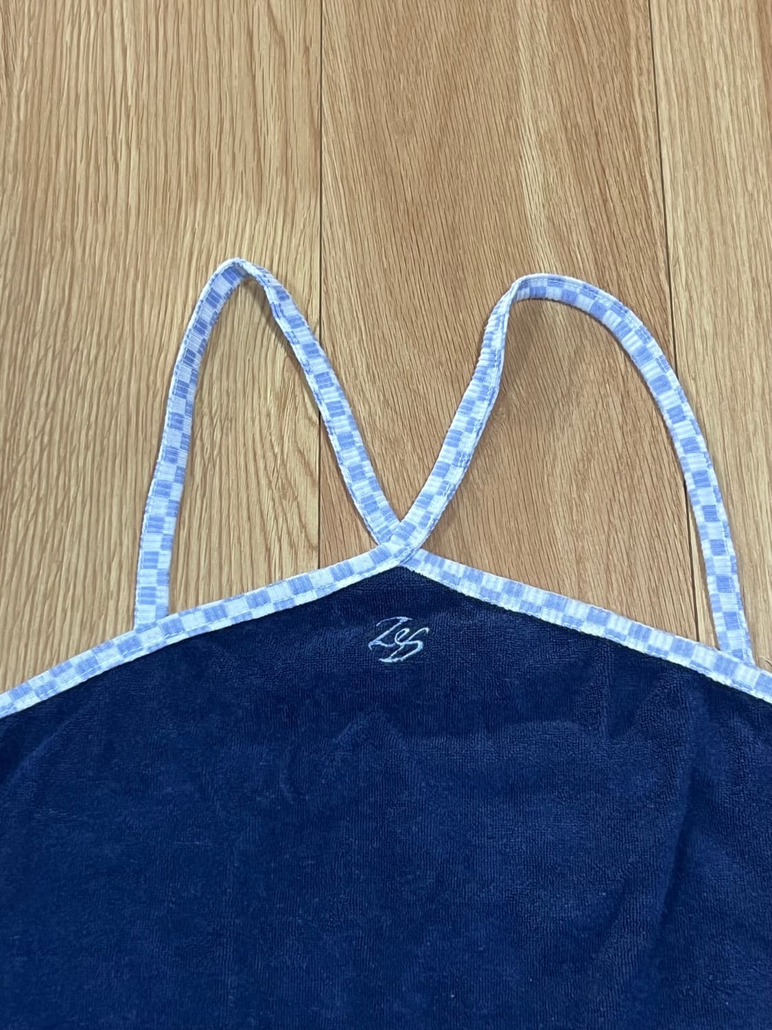  트웬티포티 홀터넥 탑 네이비  상품이미지3