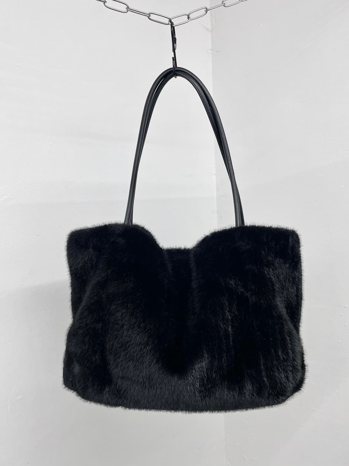 블랙 퍼 쇼퍼백 🖤 상품이미지1