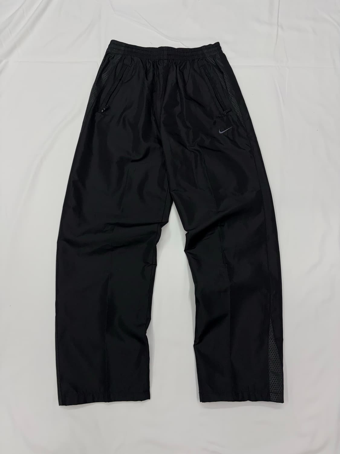나이키 블랙 나일론 트랙 팬츠 상품이미지1