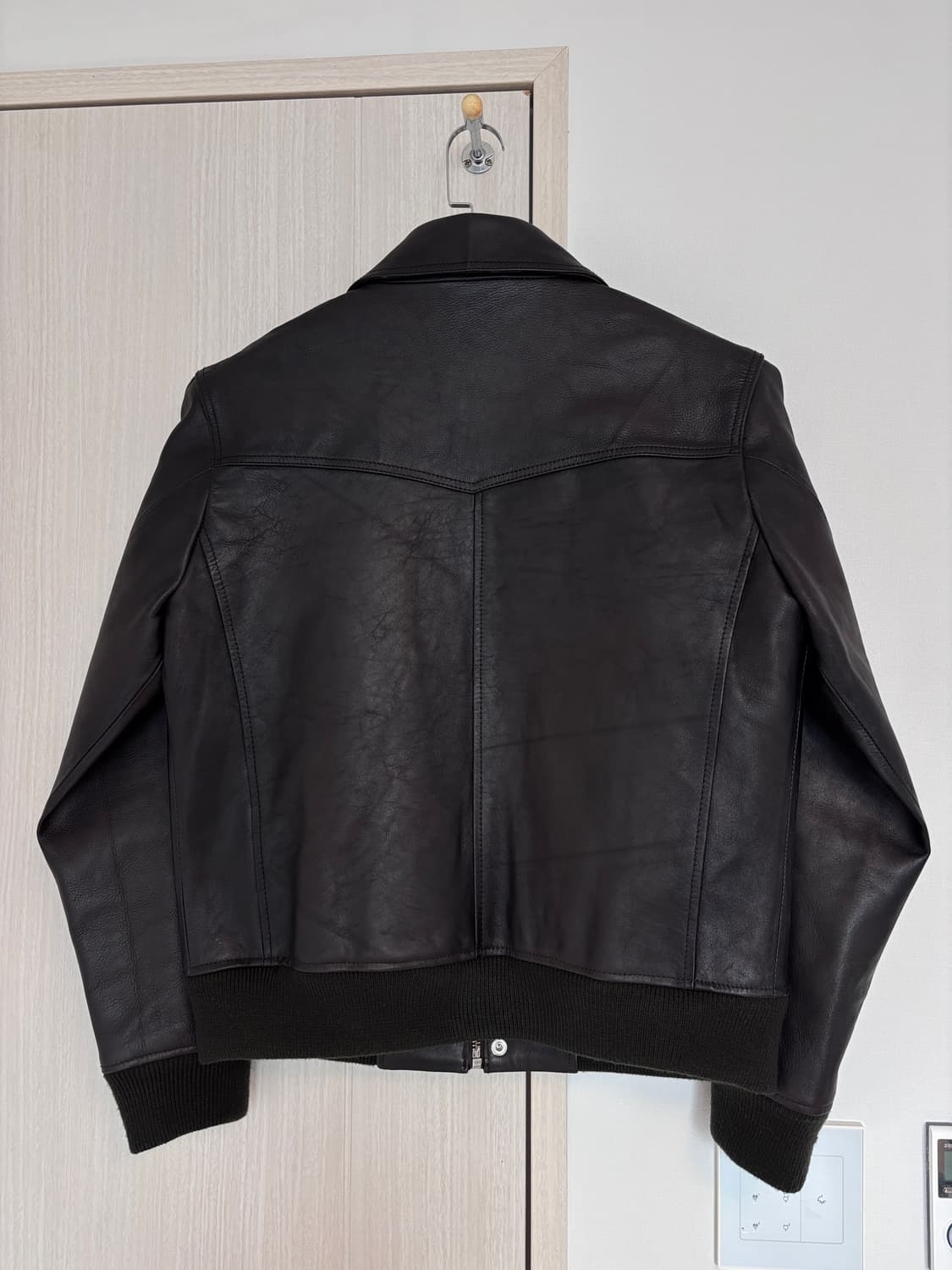 새상품) M 자라 A-2 카우 레더 빈티지 브라운 자켓 상품이미지4