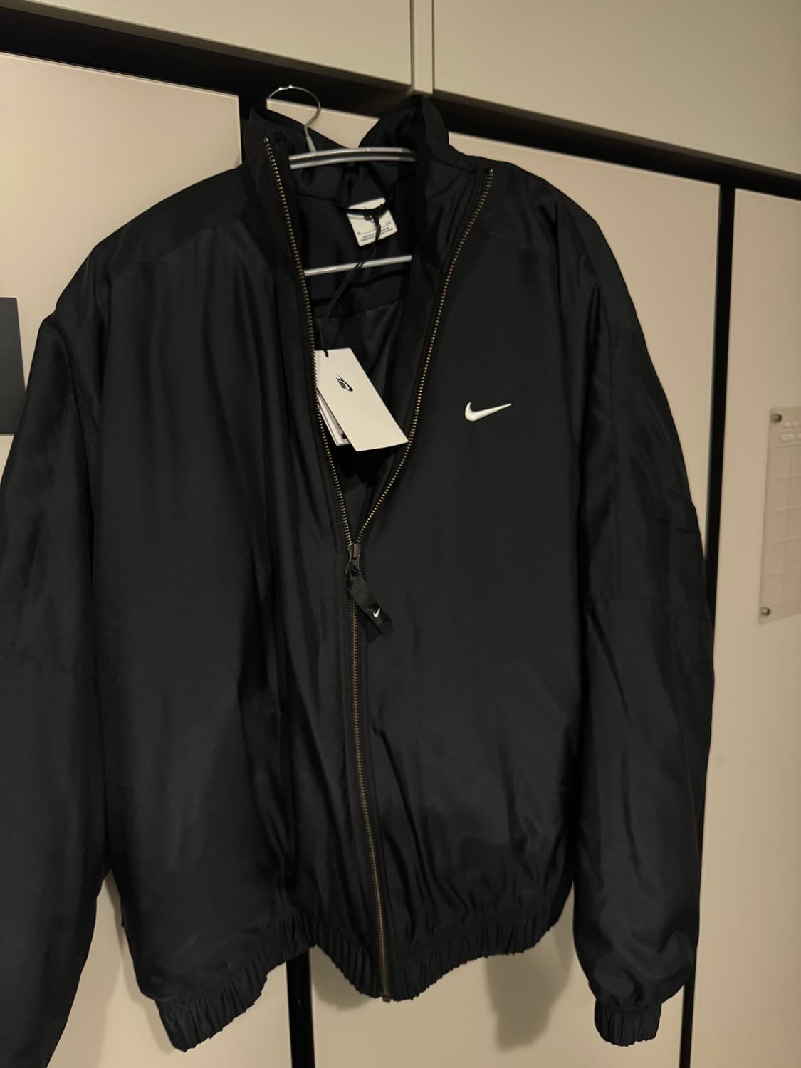 나이키 NRG 솔로 스우시 사틴 봄버 자켓 블랙 XL 상품이미지1