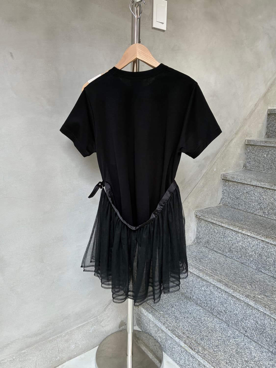 느와케이 니노미야 noir kei ninomiya 벨트 튤 티셔츠 상품이미지4