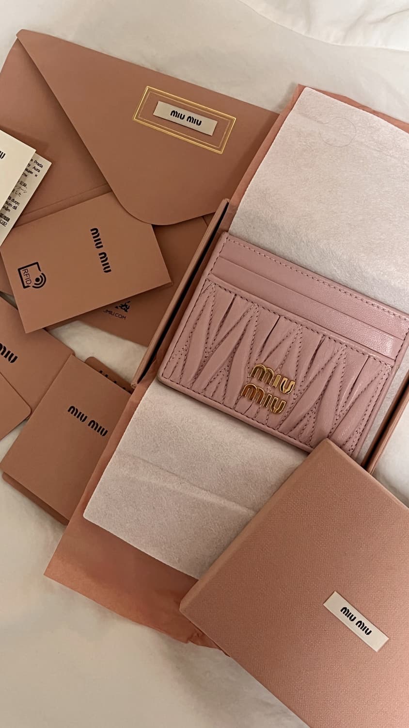 [정품] 미우미우 마테라쎄 나파 가죽 카드홀더 카드지갑 핑크 상품이미지1