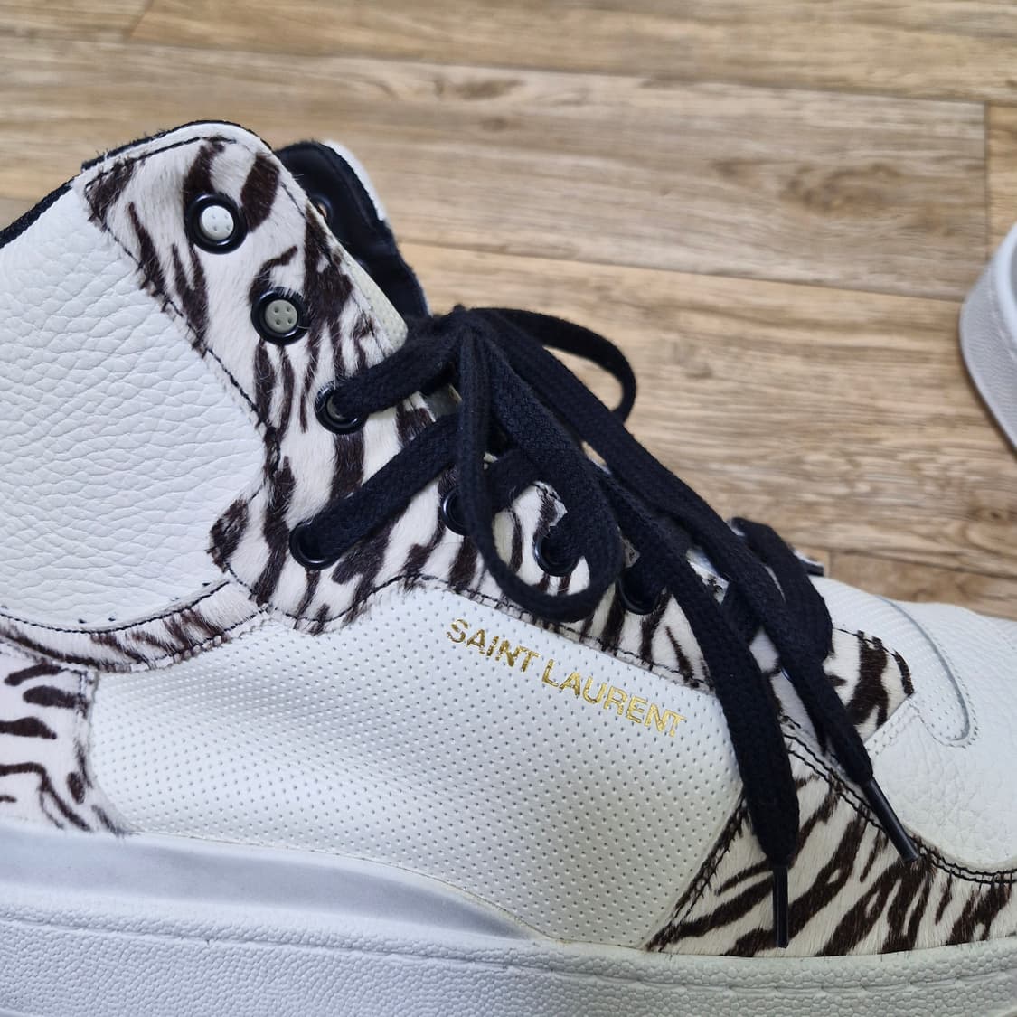 [46] SLP 생로랑 SL/24 송치가죽 지브라 하이탑 스니커즈 상품이미지5