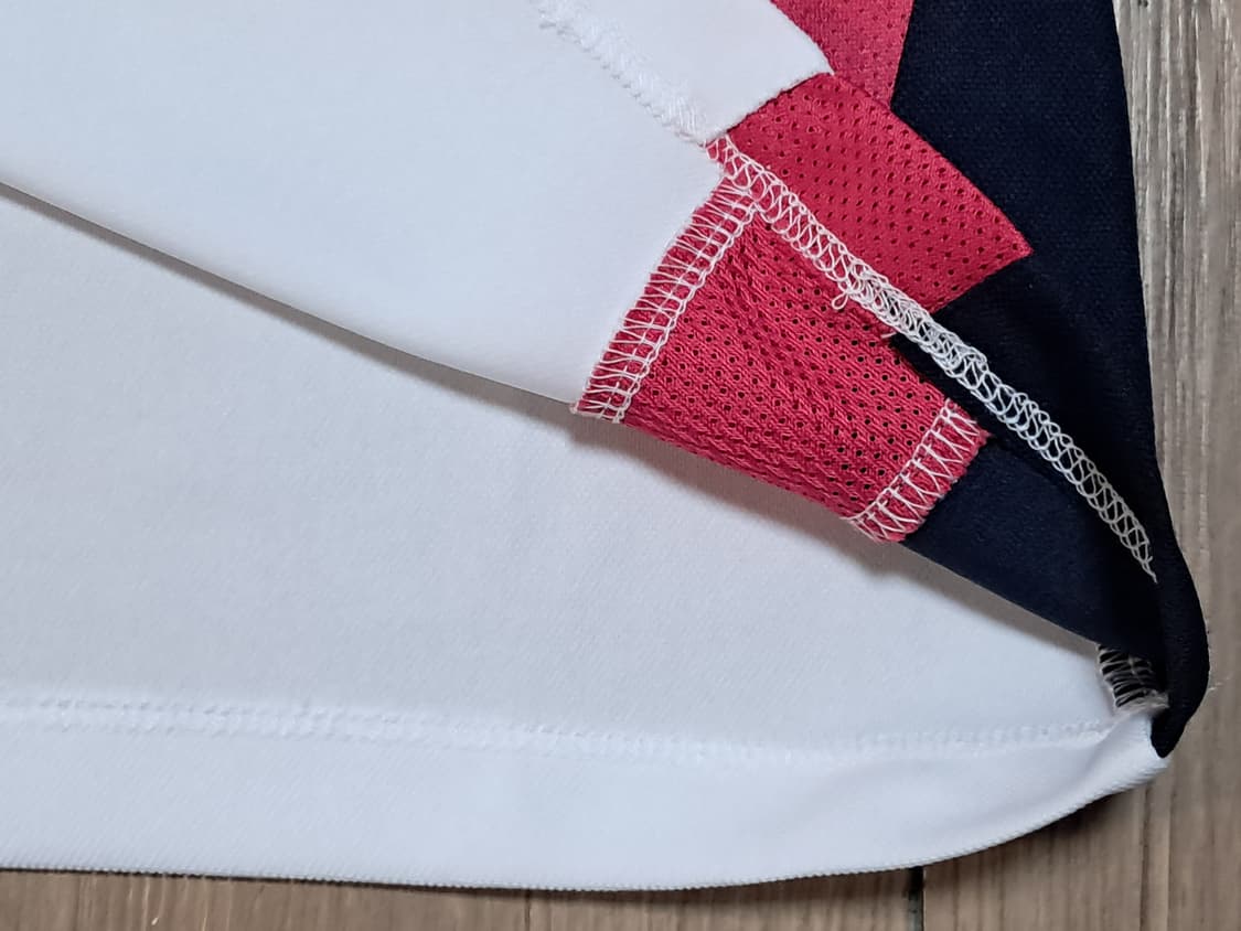 아레나 여성 반팔티 M   상품이미지8