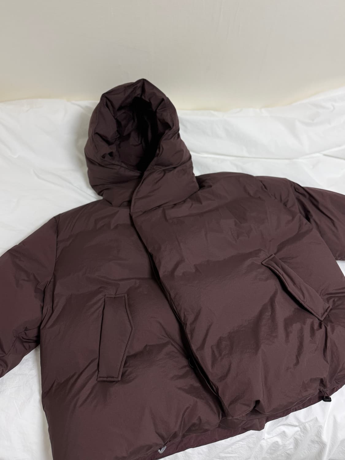 [급처] 라벨아카이브 토크 필로우 구스다운 숏패딩 상품이미지1