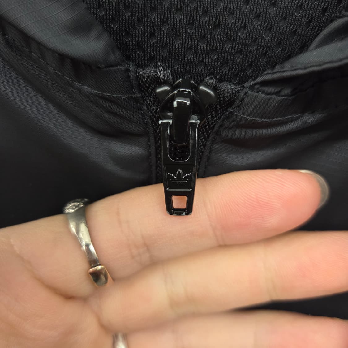 아디다스 삼선 후드 바람막이 블랙 남s 상품이미지7