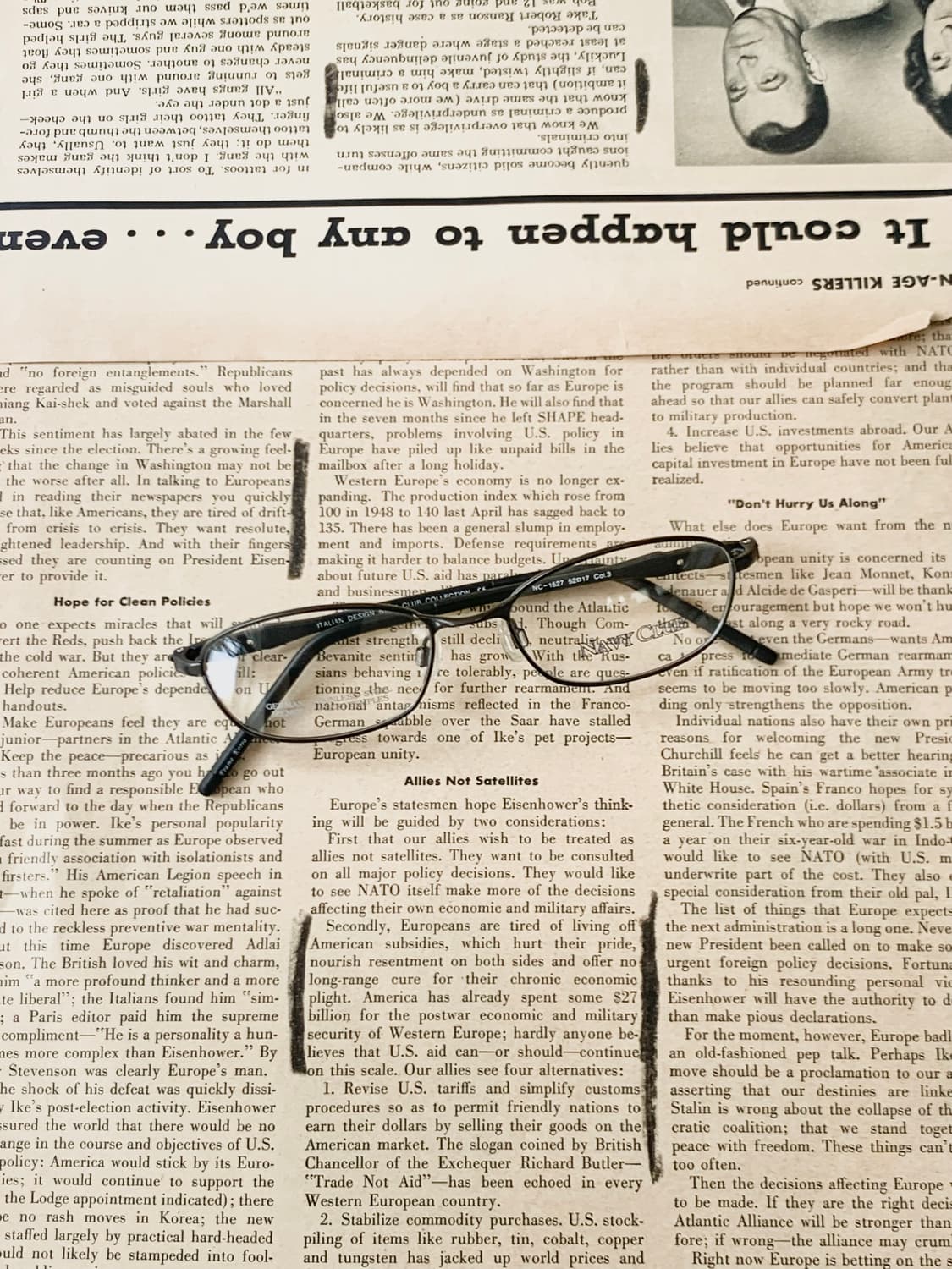 [픽키-620] 블랙 메탈 사각 안경 초경량 스틸 프레임 상품이미지1