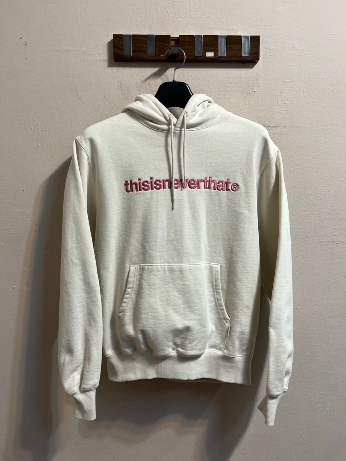 디스이즈네버댓 핑크 로고 화이트 후드티 (338) 상품이미지1