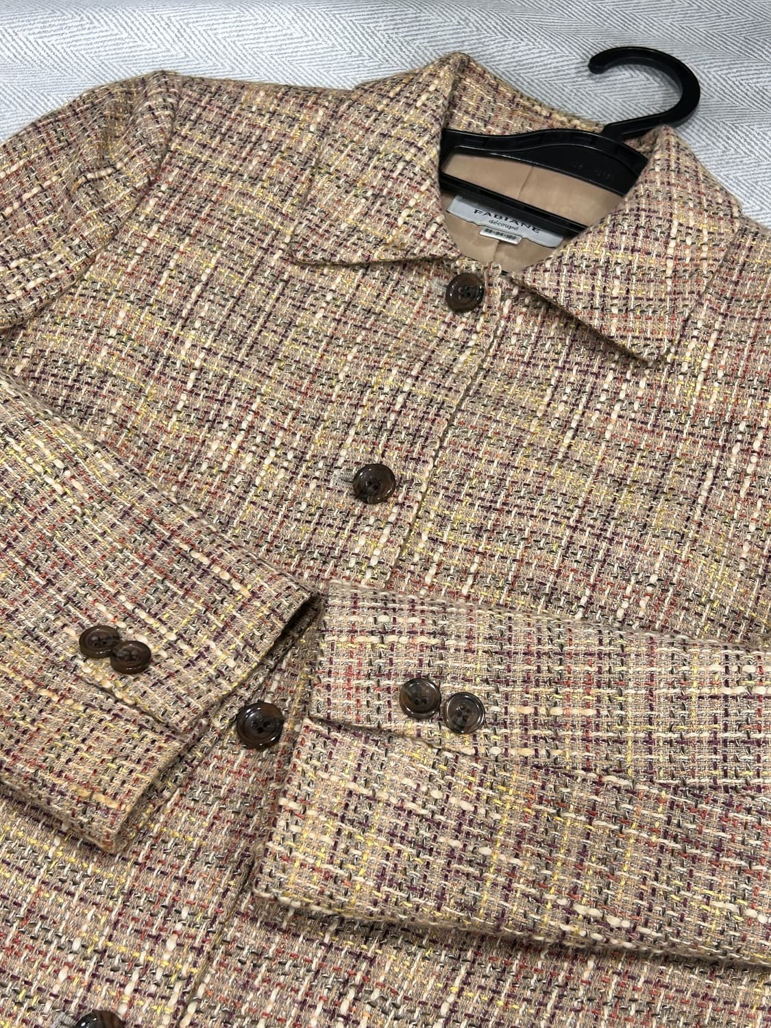 새상품급 파비안 울 트위드자켓 55 베이지 상품이미지9