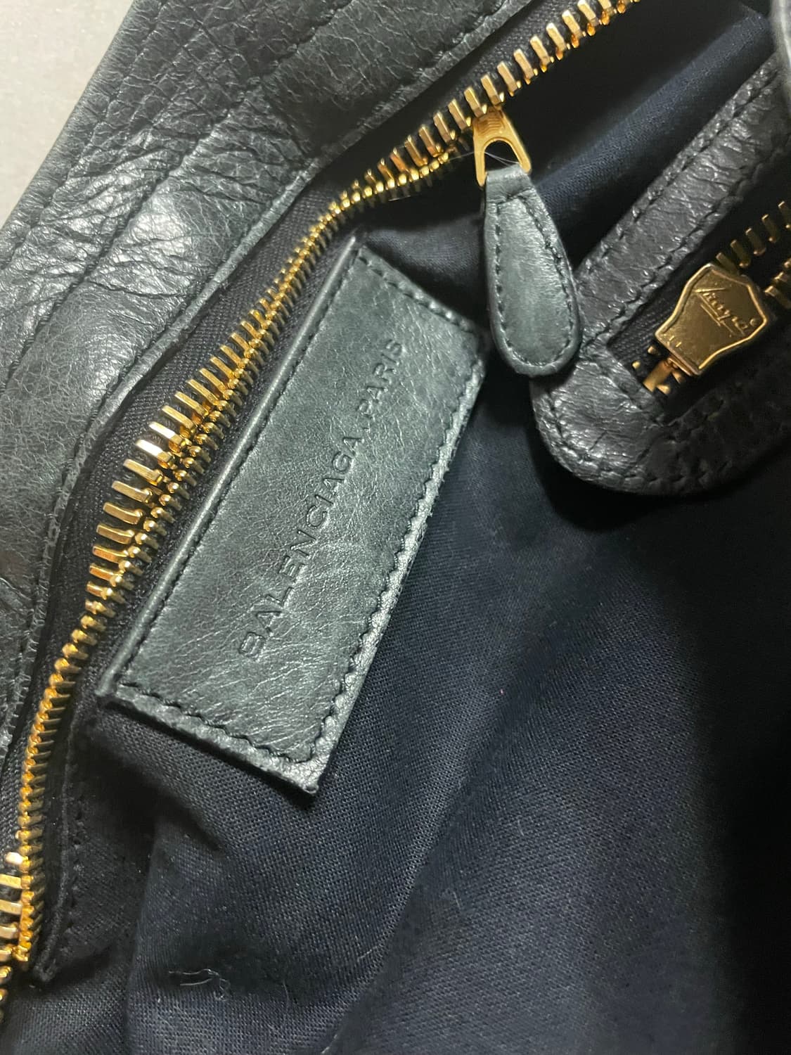 발렌시아가 모터백 자이언트 파트타임 상품이미지10